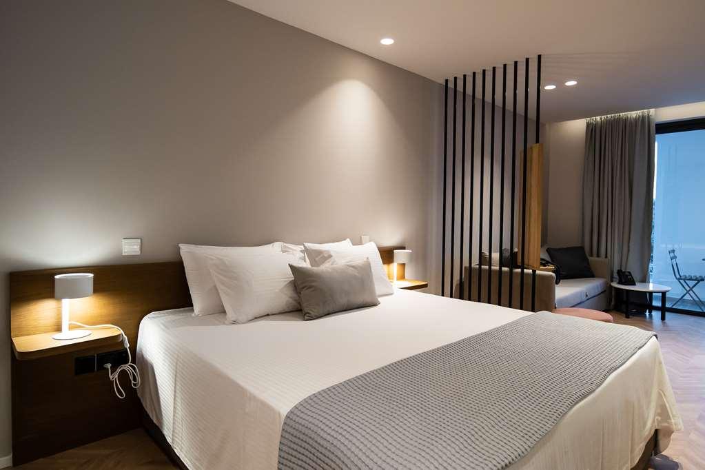 Alinea Suites Limassol Center Room photo