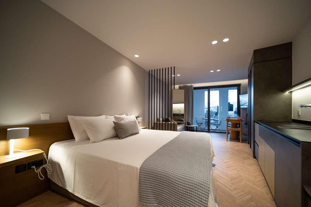 Alinea Suites Limassol Center Room photo